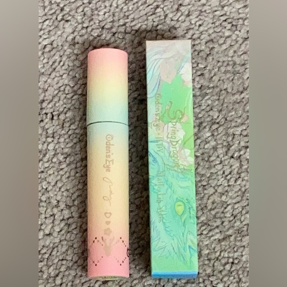 Oden’s Eye Spring Dragon Matte lip shine - Picture 4 of 5